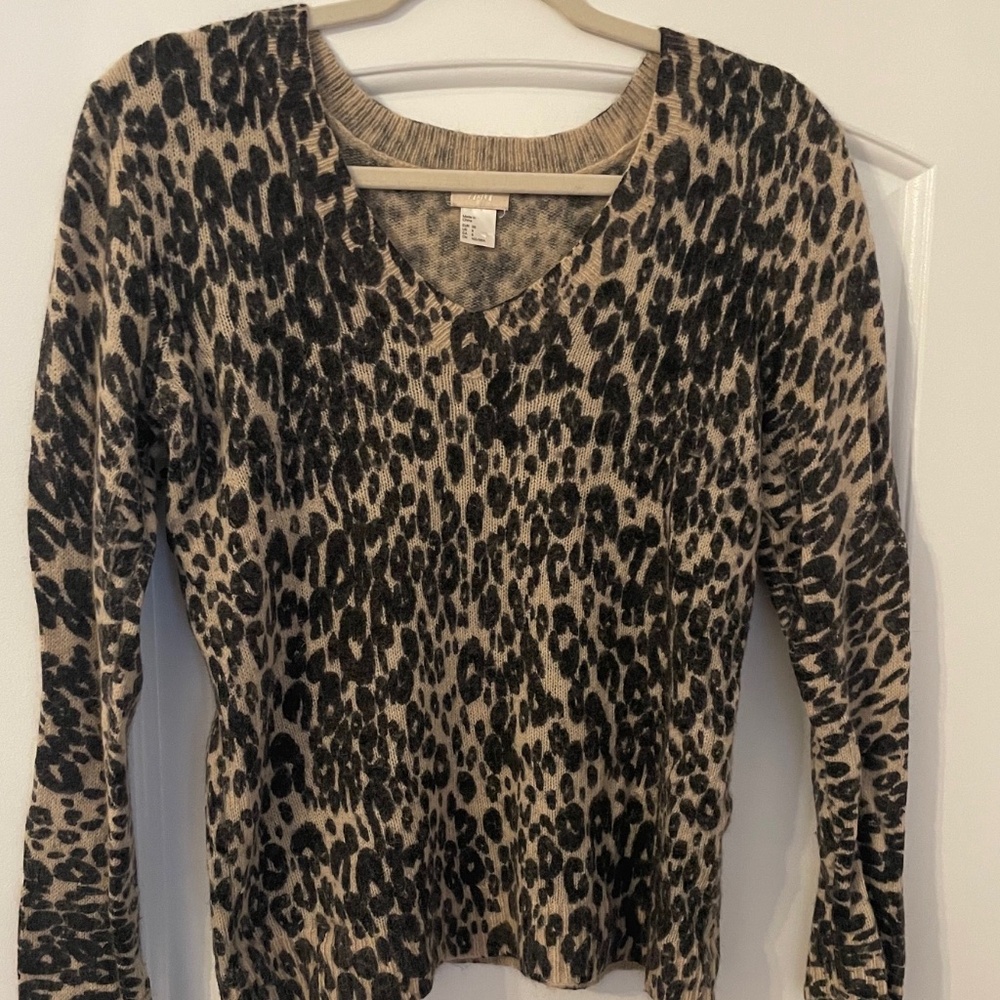 Leopard print H&M sweater - size 8